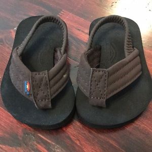 Baby rainbow 🌈 flip flops